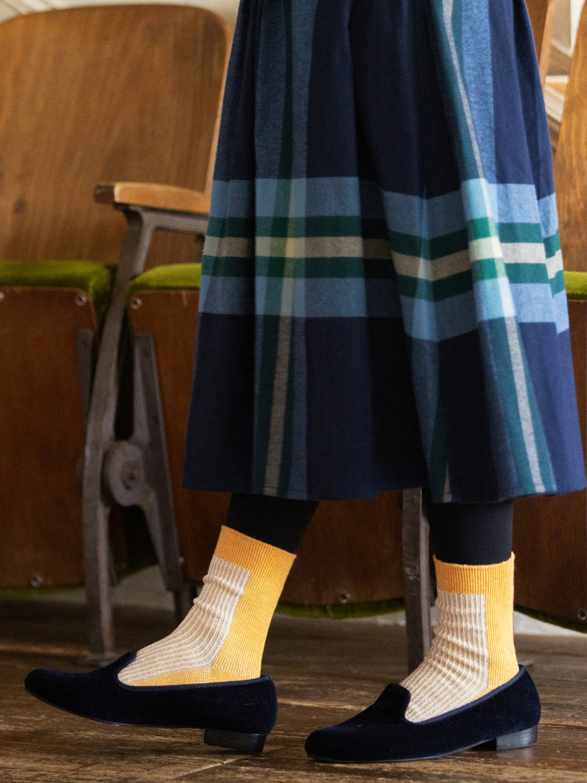 【毛混】ふわふわラメバイカラージャカードソックス