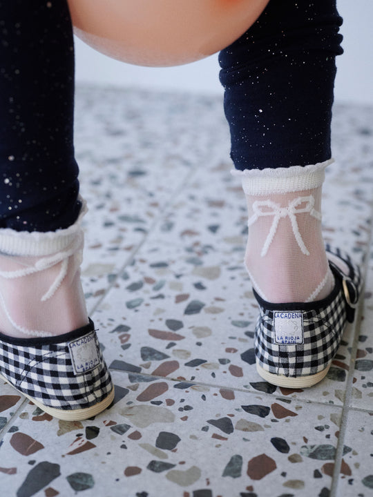 【キッズ】 レースアップ柄シアーショートソックス / 16-18cm