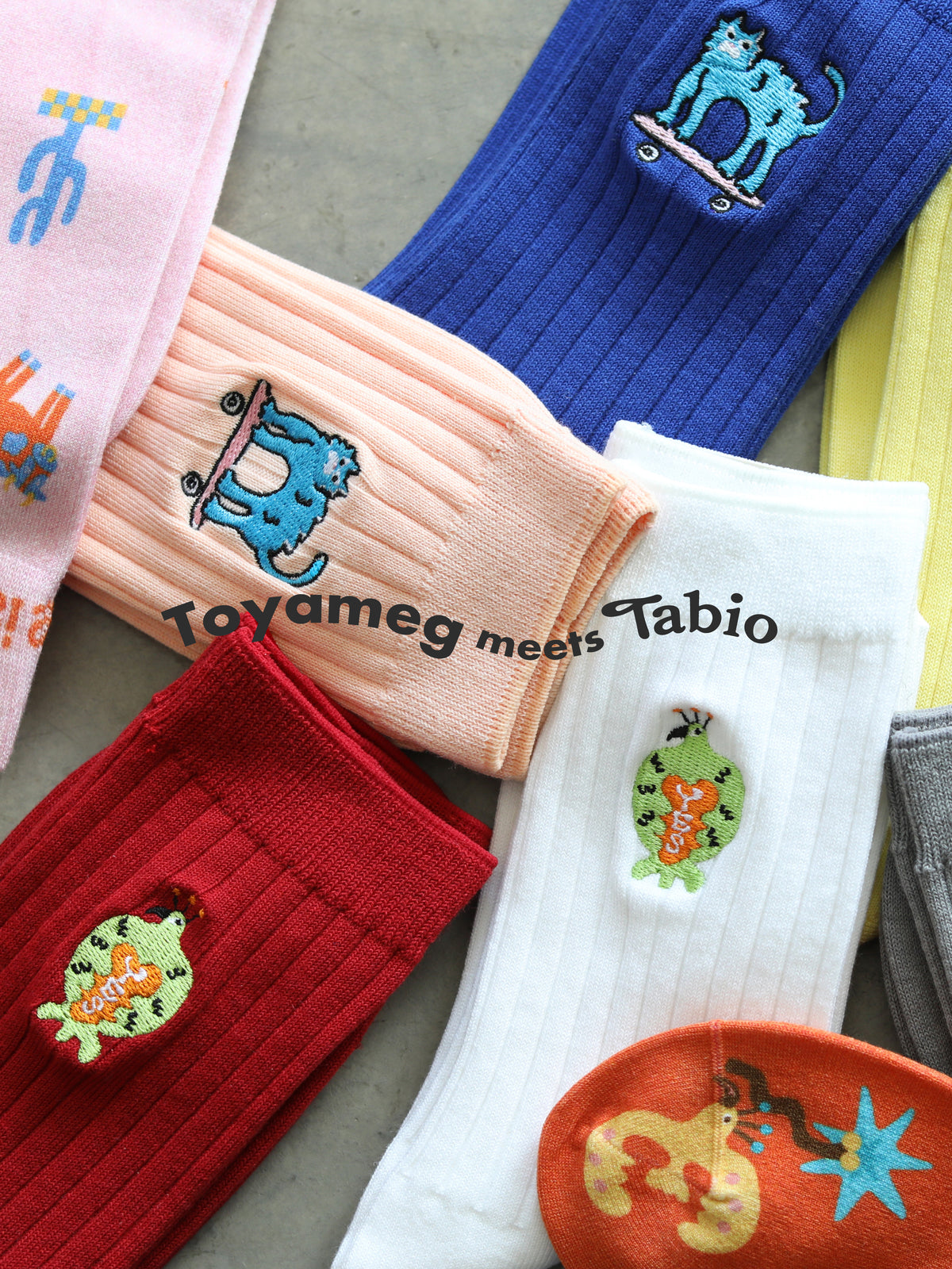 Toyameg CAT/YES 刺繍ソックス