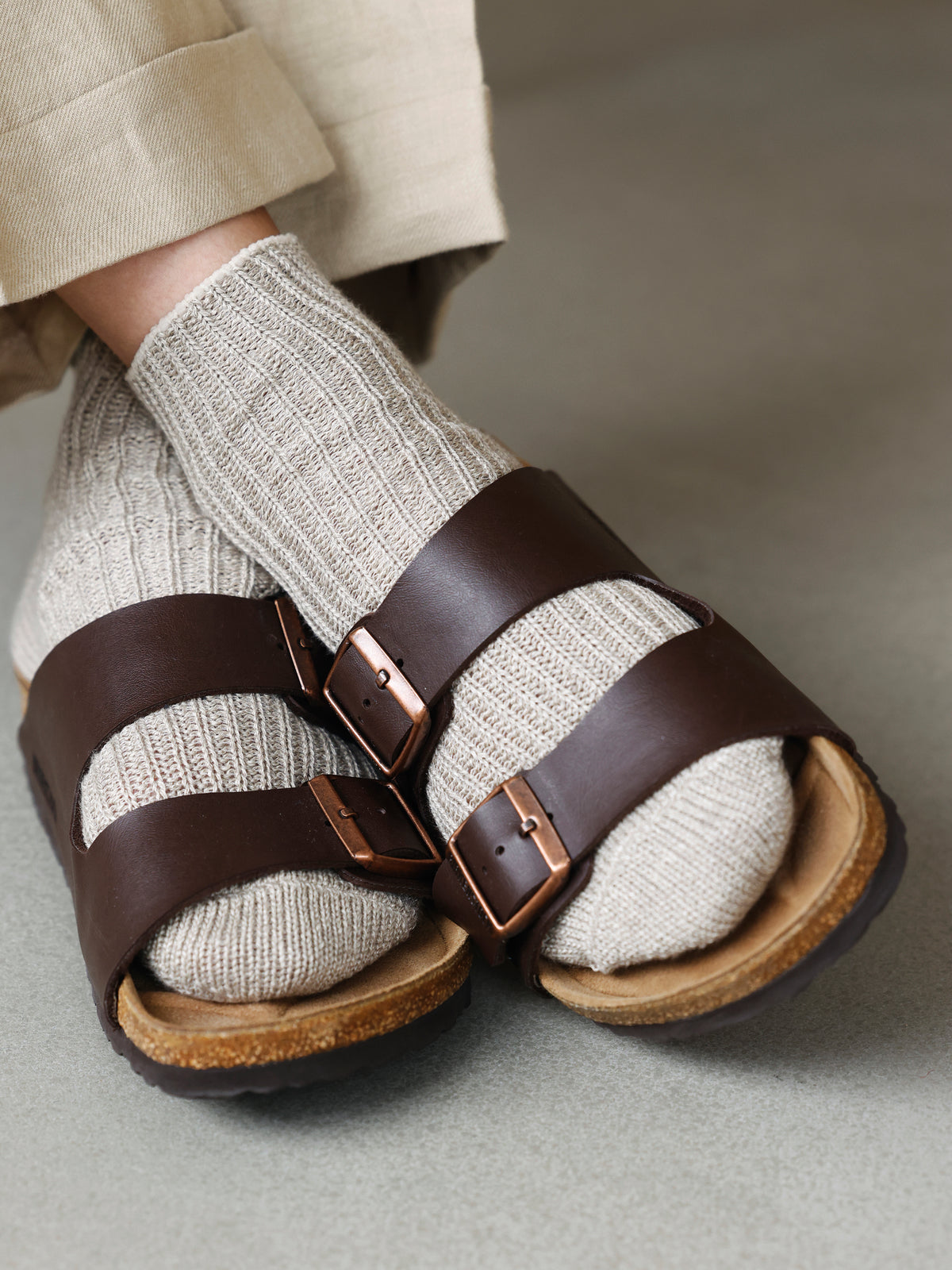 【Tabio MEN】ピュアリネン 本気の麻ちょい長スニーカー丈ソックス - ベージュ