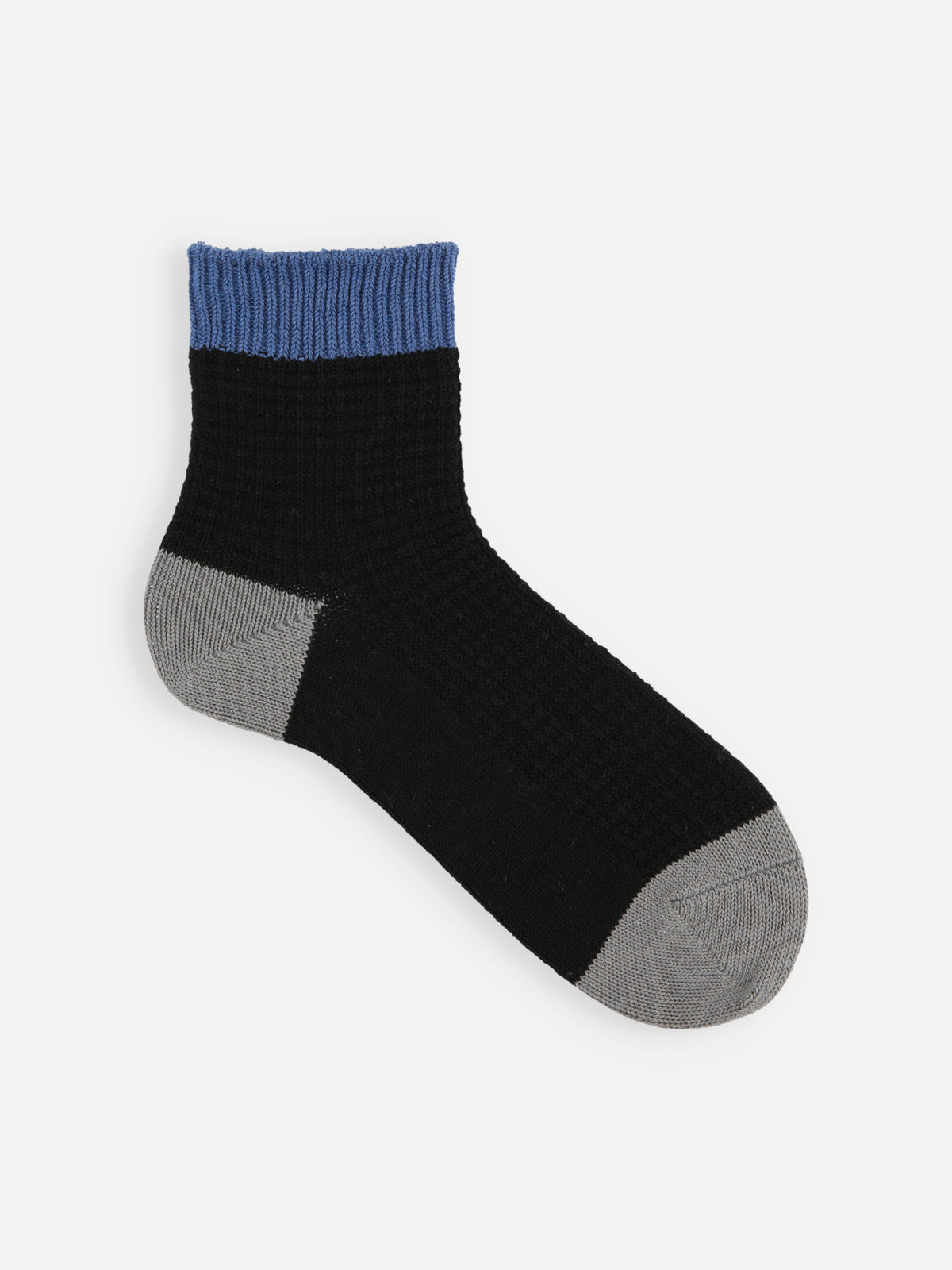 【Tabio MEN】綿麻混切替ワッフルショートソックス - クロ