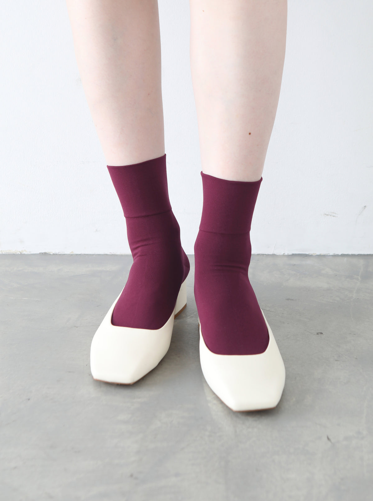 【定番】ソフトナイロン無地ショートソックス - エンジ