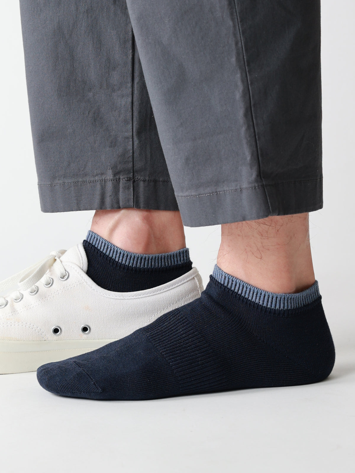 【Tabio MEN】定番/サポート入り2枚重ねスニーカー丈ソックス(25.0～27.0cm) - コン+デニム