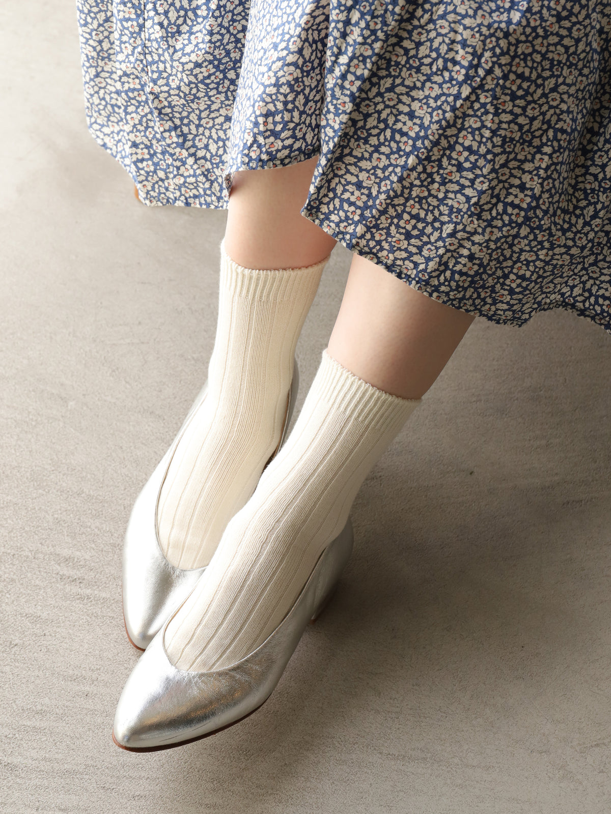 【WEB限定】上品な大人カラーリブショートソックス - アイボリー
