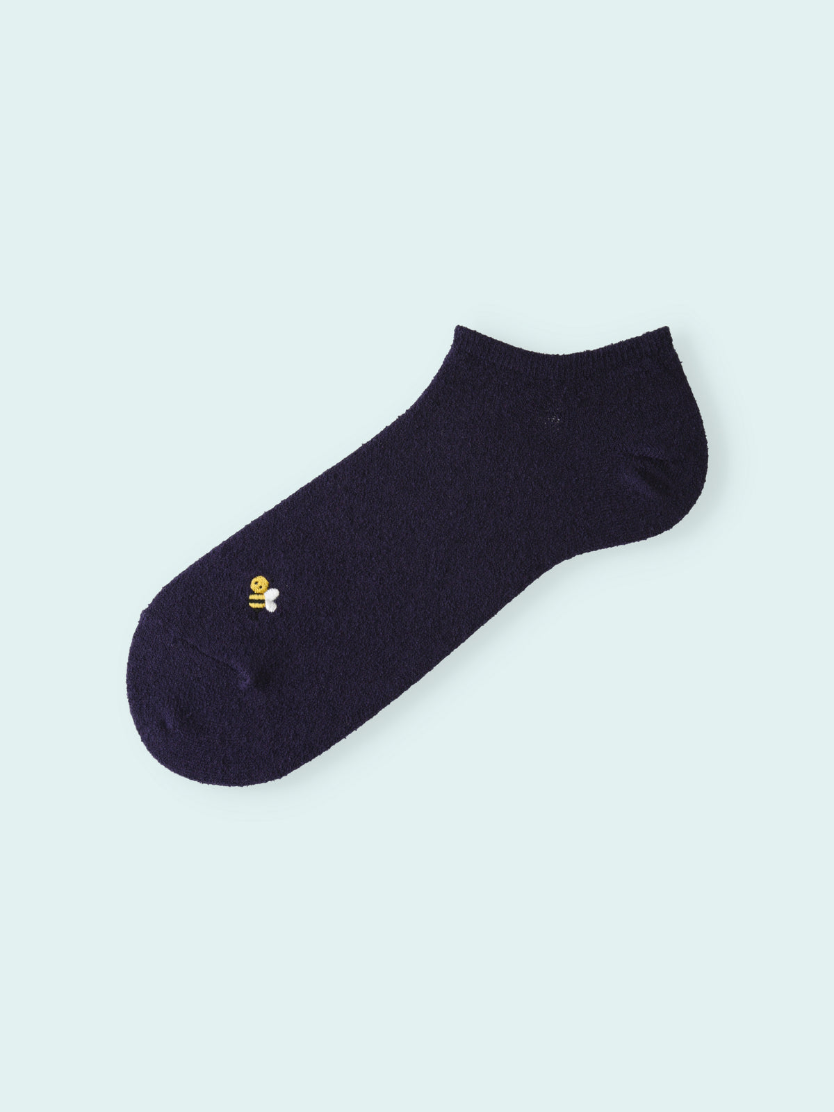 【3足1,485円】メンズ ブークレ刺繍スニーカー丈ソックス - パープル+ハチ