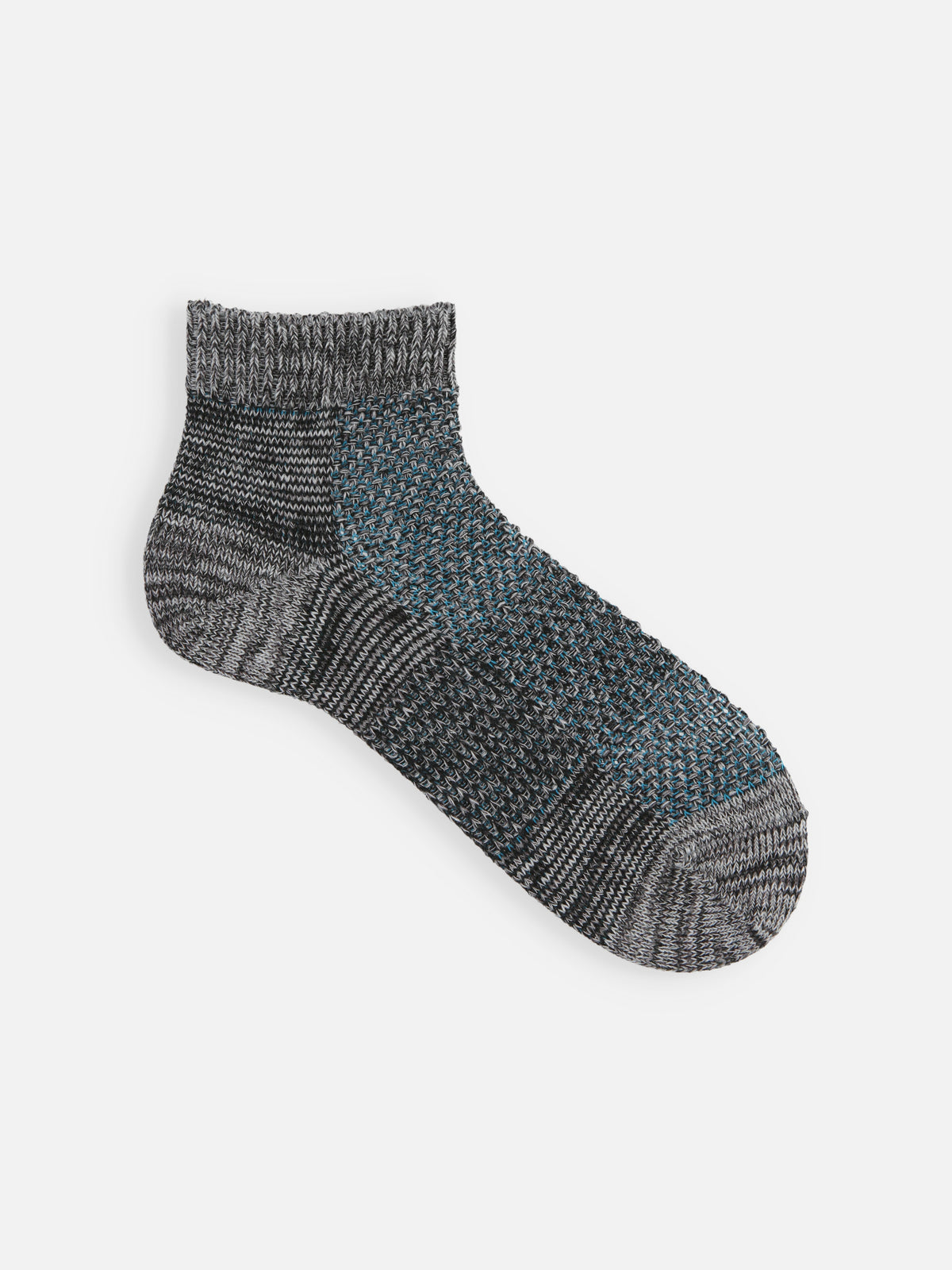 【Tabio MEN】綿麻混ブロックメッシュショート丈ソックス - チャコールク+ブルー