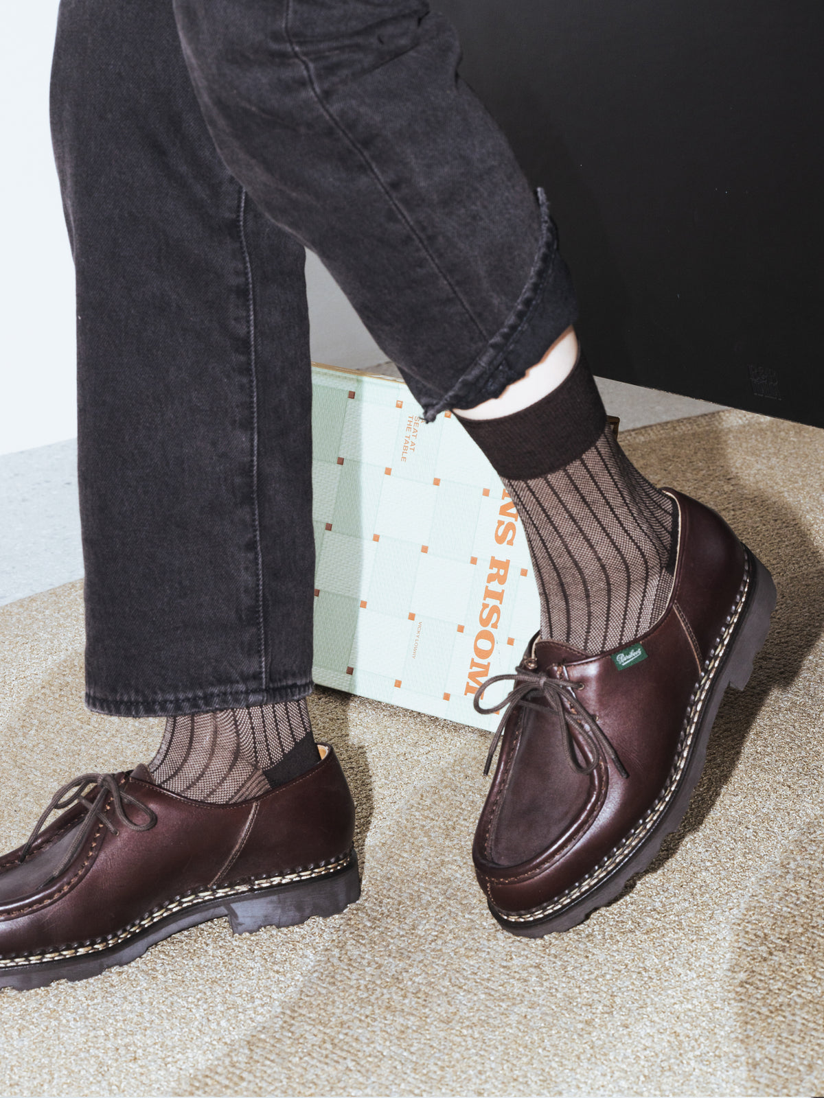 【Tabio MEN】さらっとやわらか綿麻混ジャカードストライプショートソックス - ゴゲチャ+ブラウンシュガー