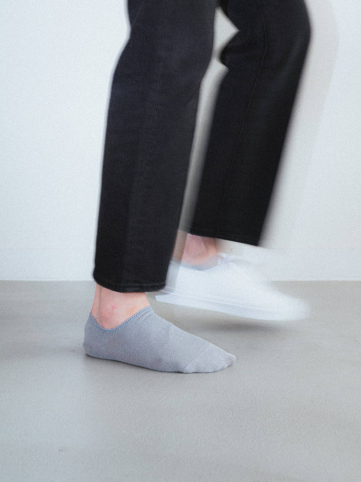 【Tabio MEN】ドライなタッチが心地いい和紙深履きカバーソックス