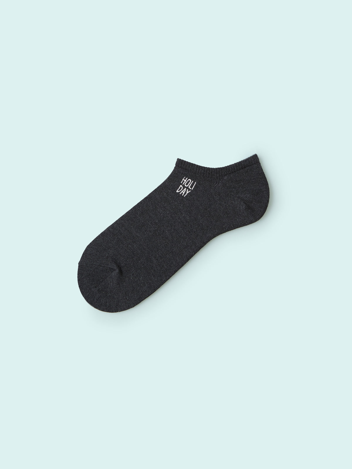 【3足1,485円】メンズ 1週間刺繍スニーカー丈ソックス - チャコール＋ｈｏｌｉｄａｙ